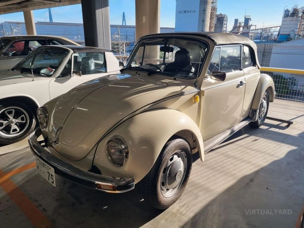1975 Volkswagen Beetle Karmann convertable. RWD Manual