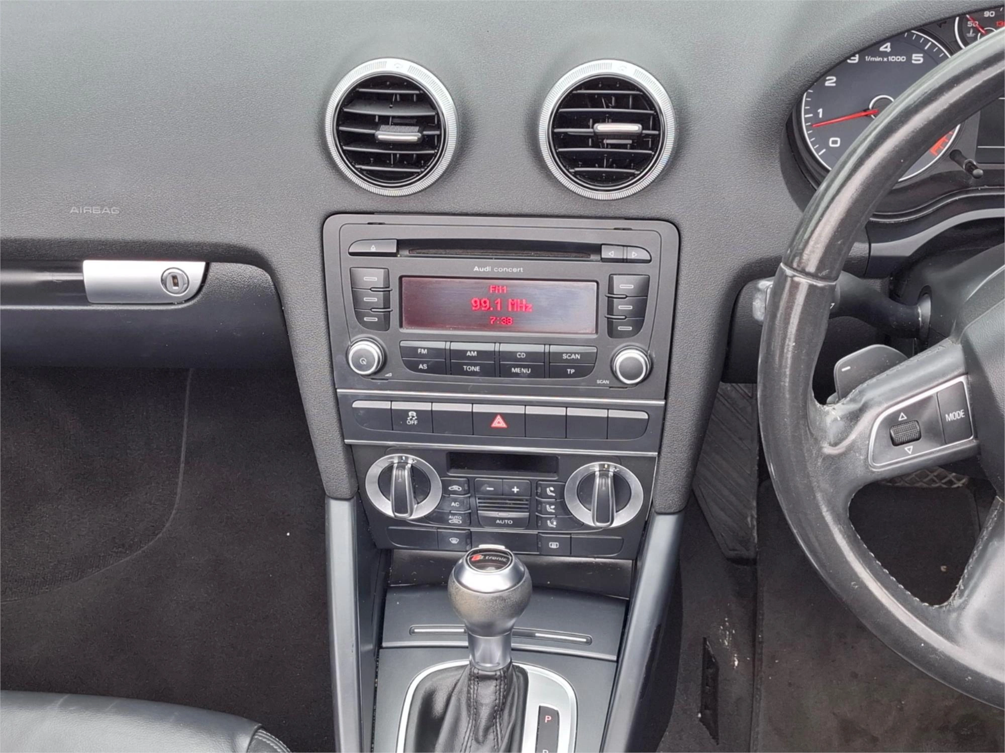 Photo 19