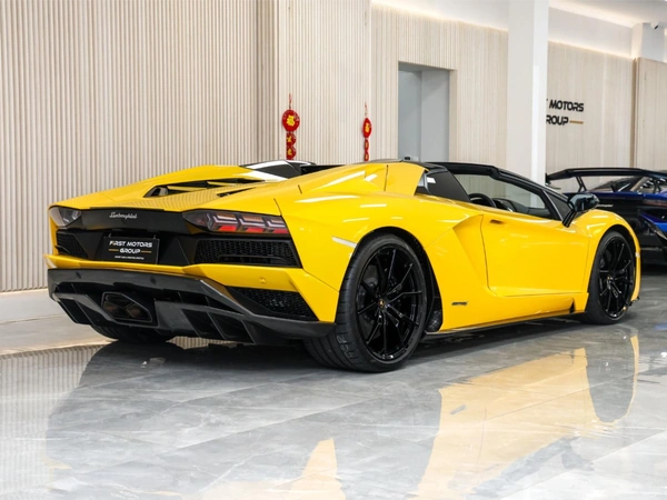 2018 Lamborghini Aventador Roadster S AWD Sports Automatic