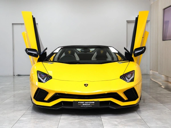 2018 Lamborghini Aventador Roadster S AWD Sports Automatic